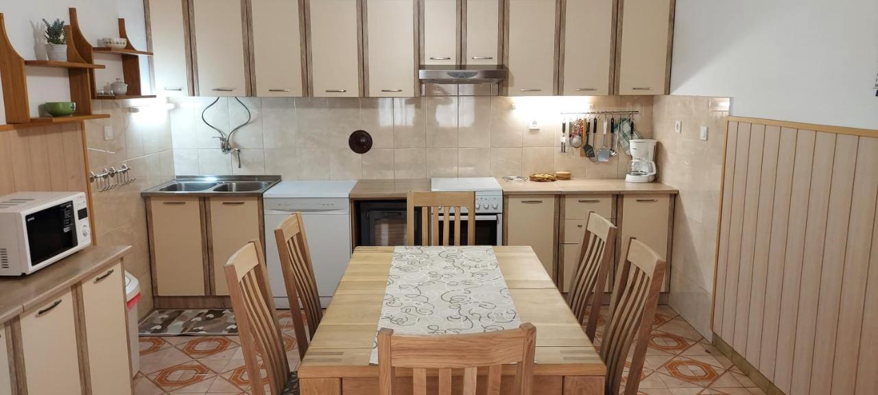 Apartmani Sladana Kampor Dış mekan fotoğraf