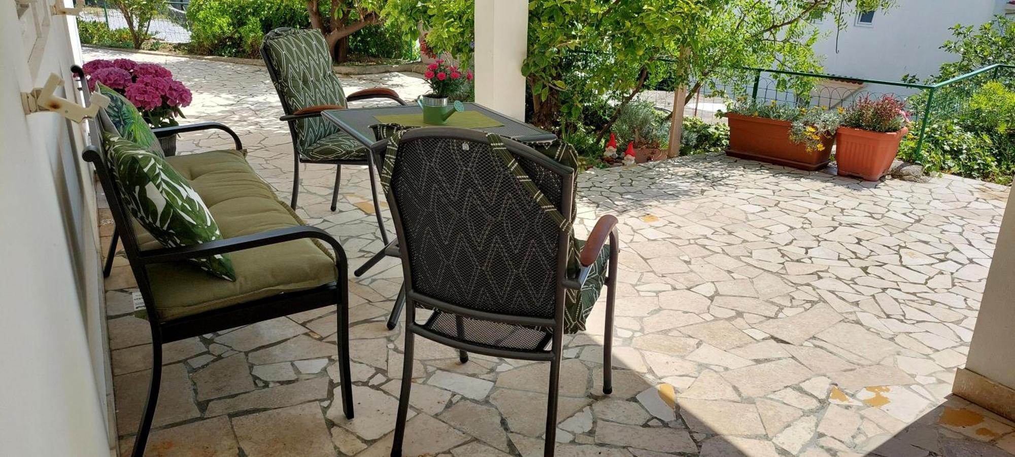 Apartmani Sladana Kampor Oda fotoğraf